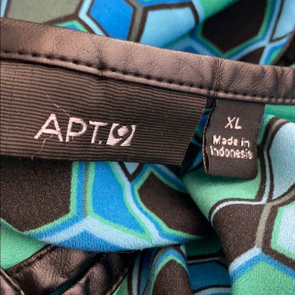 APT. 9 Top - Picture 6 of 6